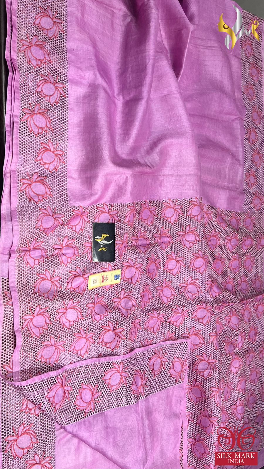 Launching TUSSAR Cutwork work Saree*
*Adorable Pichwai lotus design and fine finishing*
