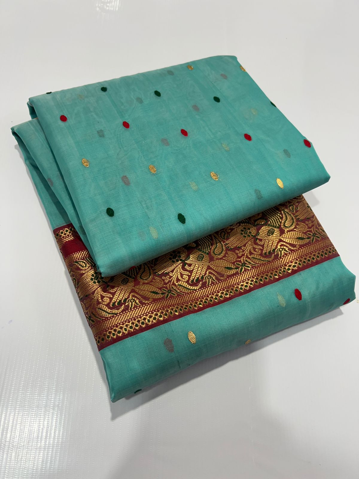 Katan silk ek nal motif saree