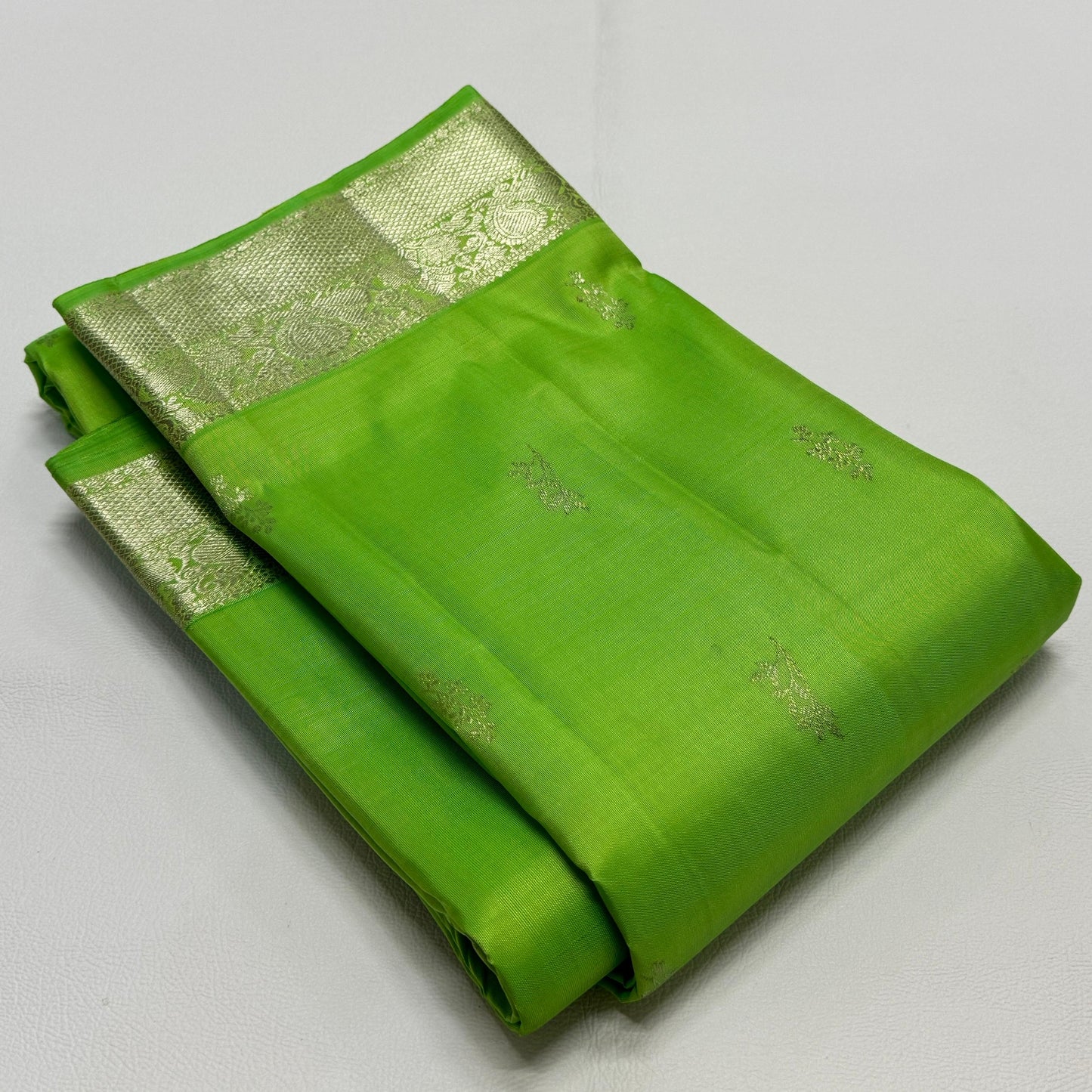 Kanjivaram pure silk handloom double warp self grand pallu and blouse *Silver zari 2g*
