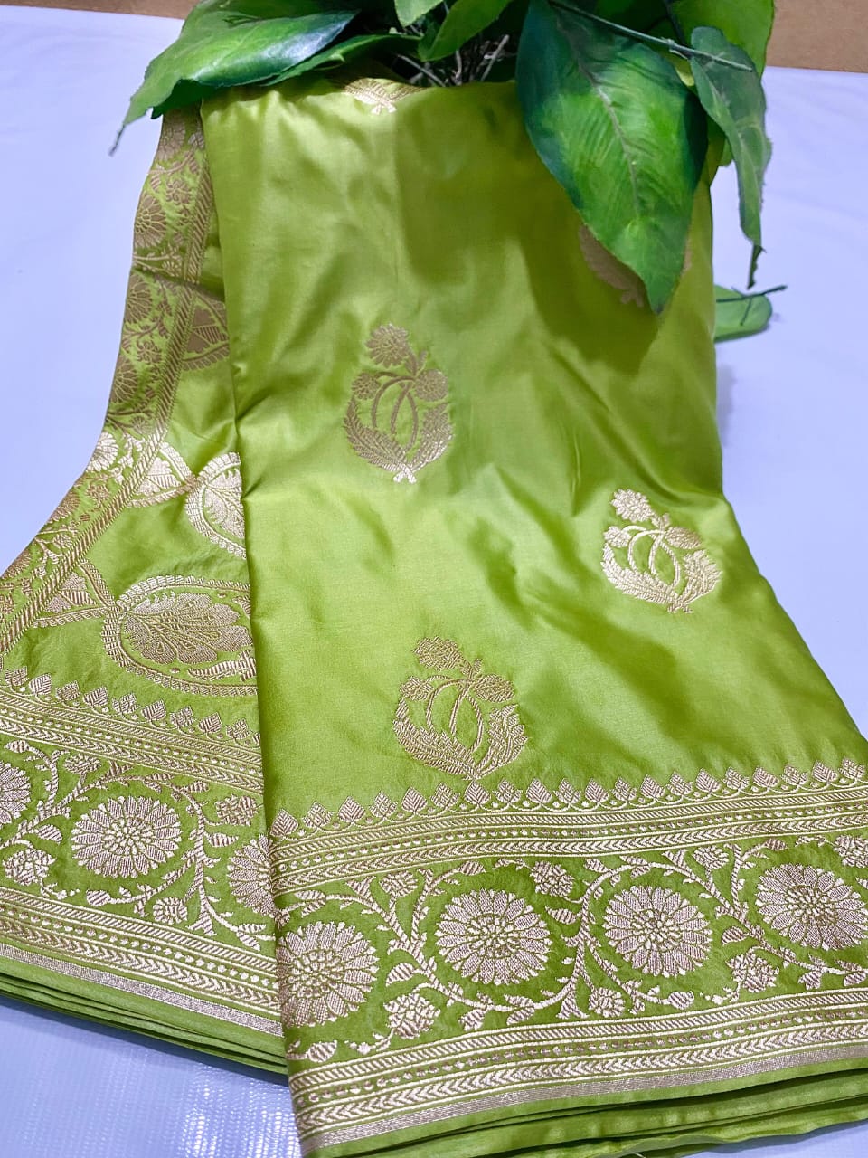 EXCELLENT BANARSI SATIN MASHRU KATAN SILK SAREES
VERY SMOOTH AND SOFT FABRIC