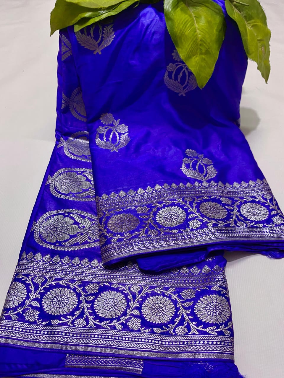 EXCELLENT BANARSI SATIN MASHRU KATAN SILK SAREES
VERY SMOOTH AND SOFT FABRIC