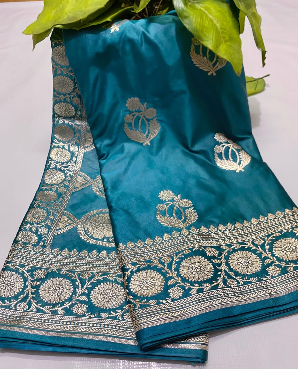 EXCELLENT BANARSI SATIN MASHRU KATAN SILK SAREES
VERY SMOOTH AND SOFT FABRIC