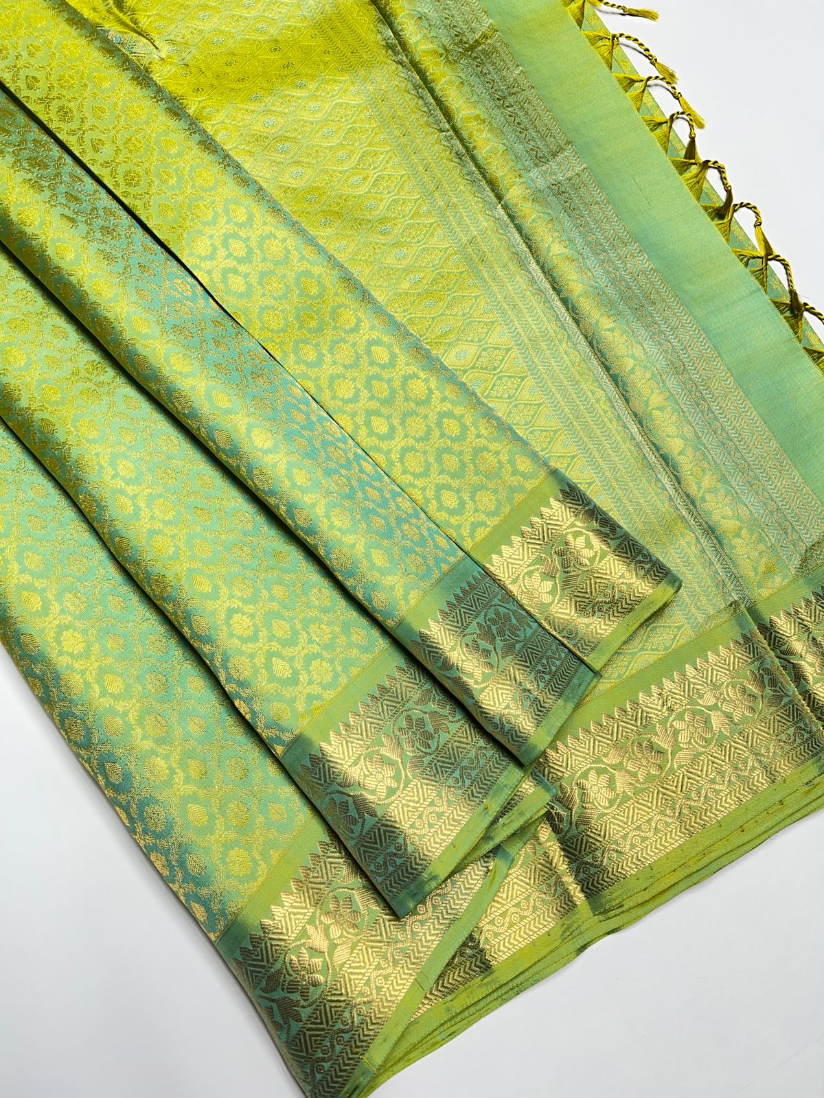 Pure Handloom Soft Silk Saree | Silk Certified