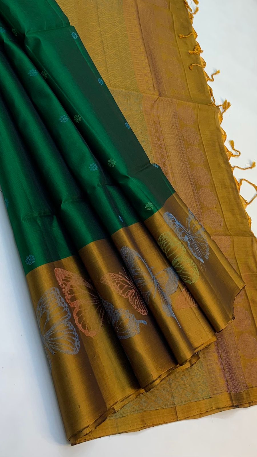 Pure handloom  TURNING BORDER  bridal Double warp soft silk sarees collections with contrast Pallu and blouse