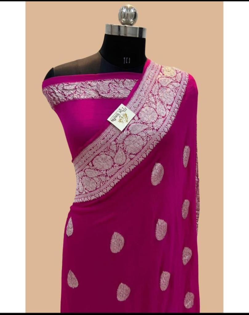New Banarasi Semi Georgette Sarees
With Silver Zari Buta Good Quality
Banarasi blouse
