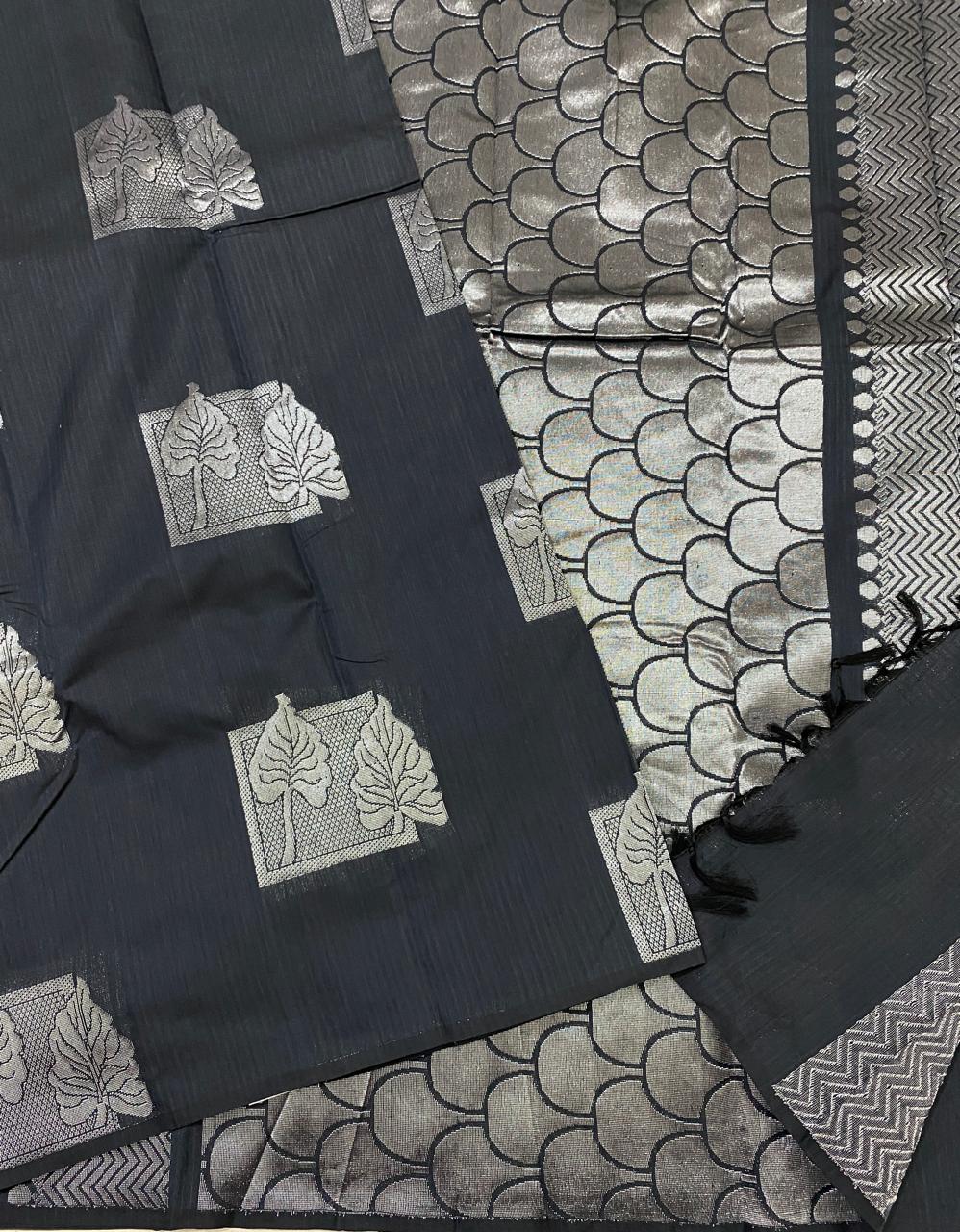 Kanchipuram semi silk sarees
Beautiful Design 
beautiful Semi soft silk sarees*