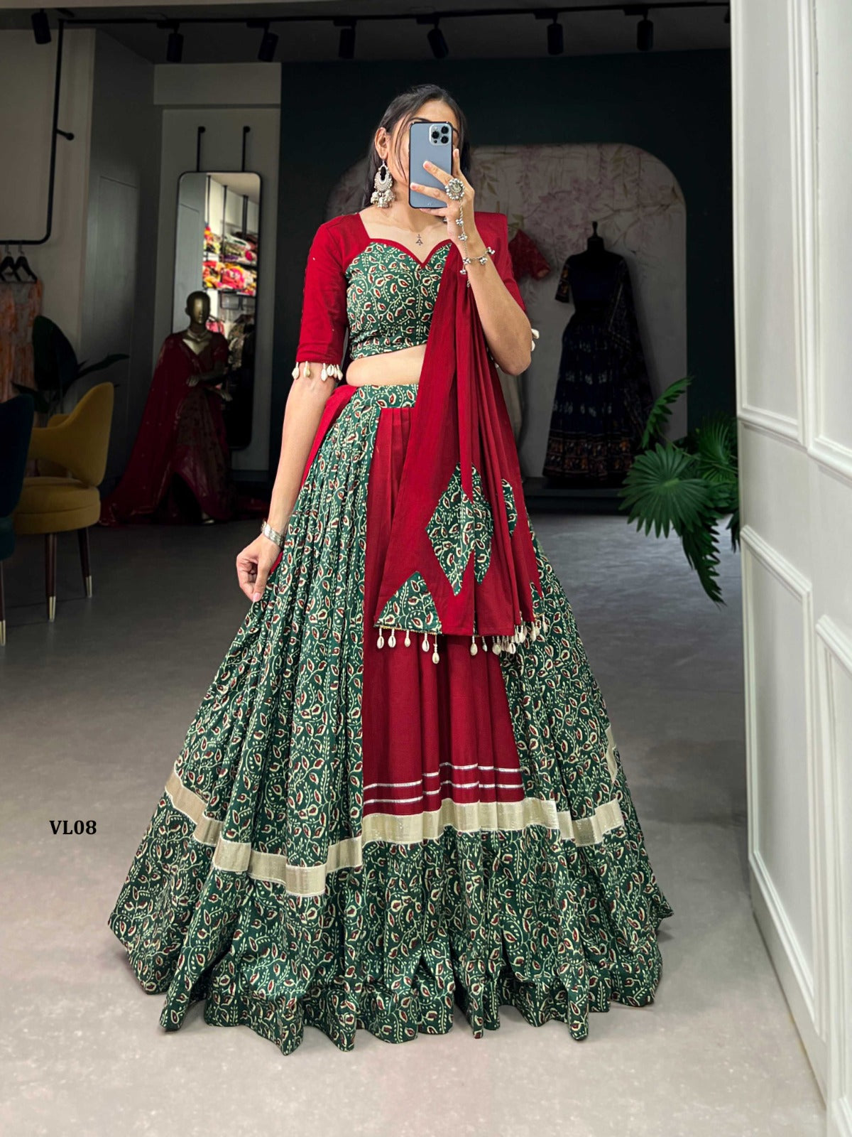 Navratri Chaniya Choli
Lehenga:* Pure Cotton Plain And Printed With Gota Patti And Lace Touch Up
*Choli:* Pure Cotton Plain And Printed With Original Mirror Work