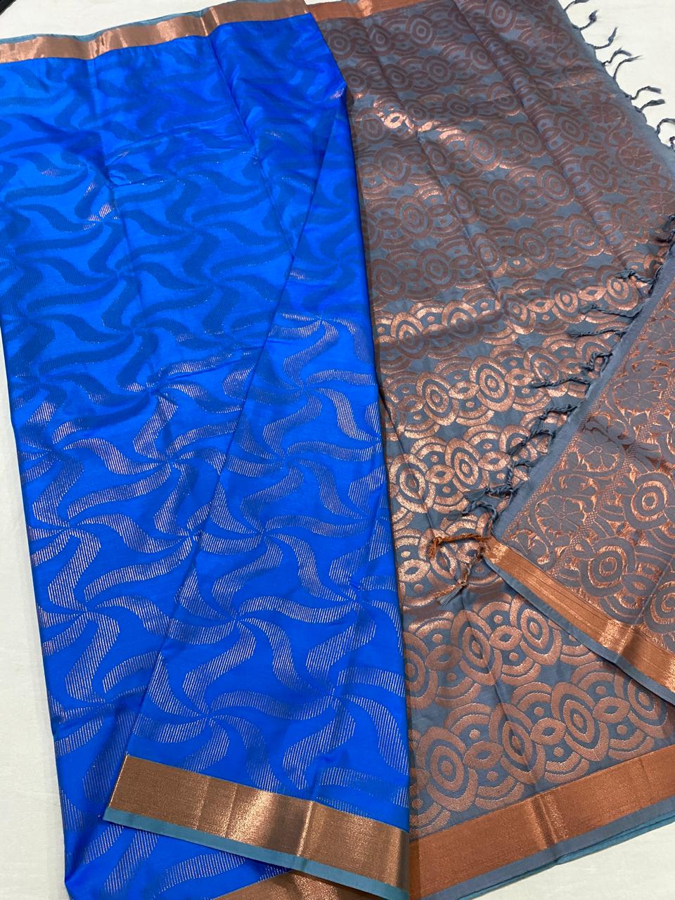 Kanchipuram semi silk saree
Beautiful fancy Design