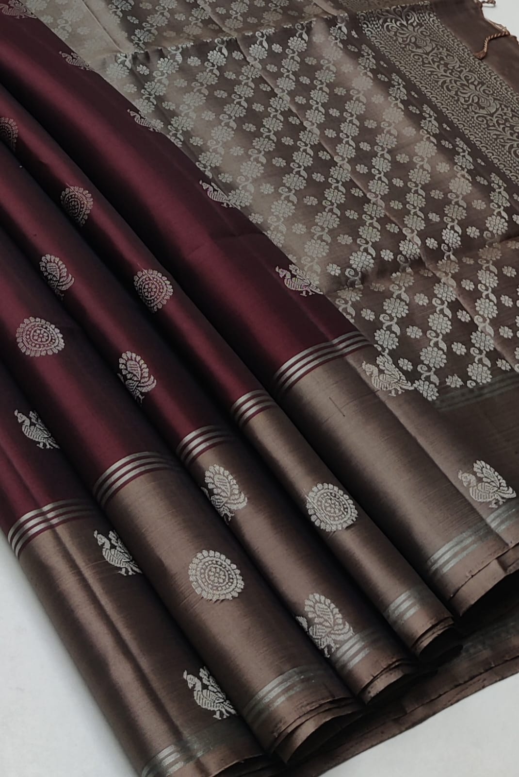 Pure handloom kanchi soft silk sarees
Silk mark certified