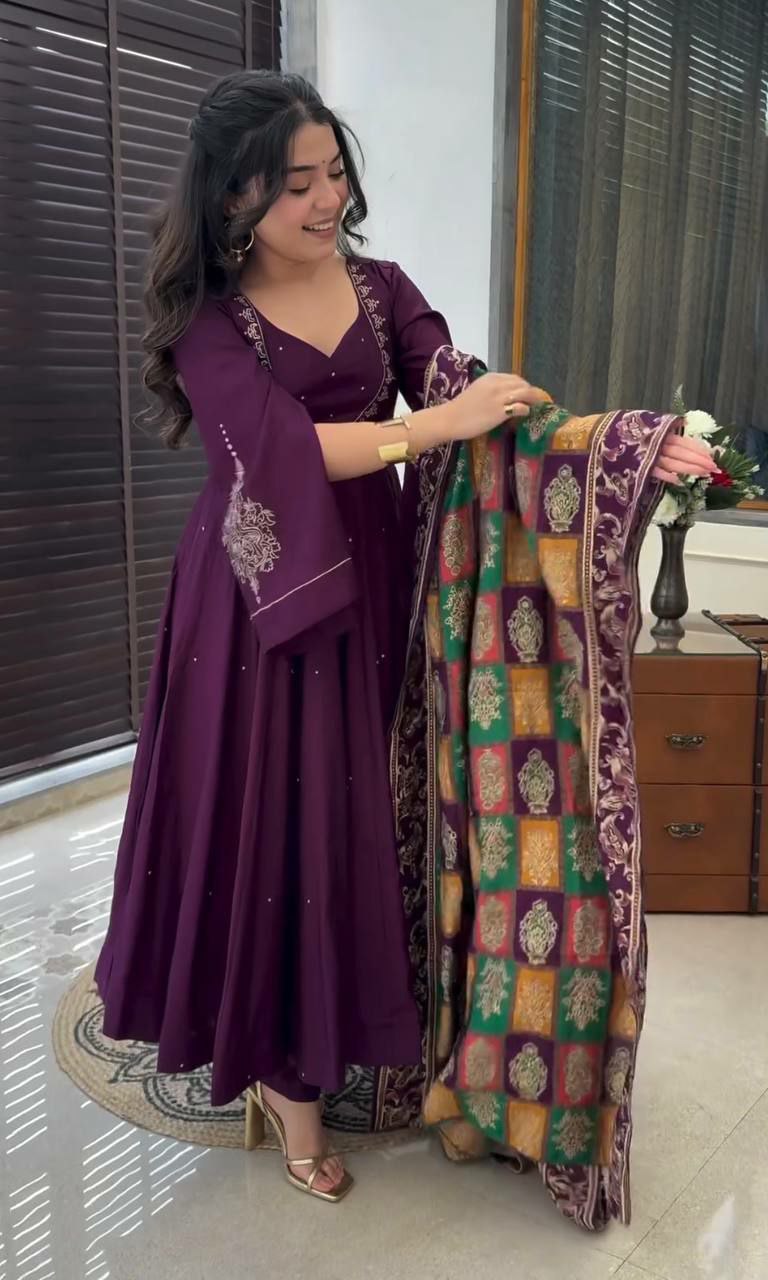 Suti set Pure Chinnon Silk With Embroidery Sequence Work With Fancy Full Sleeve
Top Inner : Heavy Micro Cotton
Top Length. :-48-49Inch 
Top Siz
 M(38),L(40),Xl(42),XXL(44)
(FULLY STITCHED READY TO WEAR)