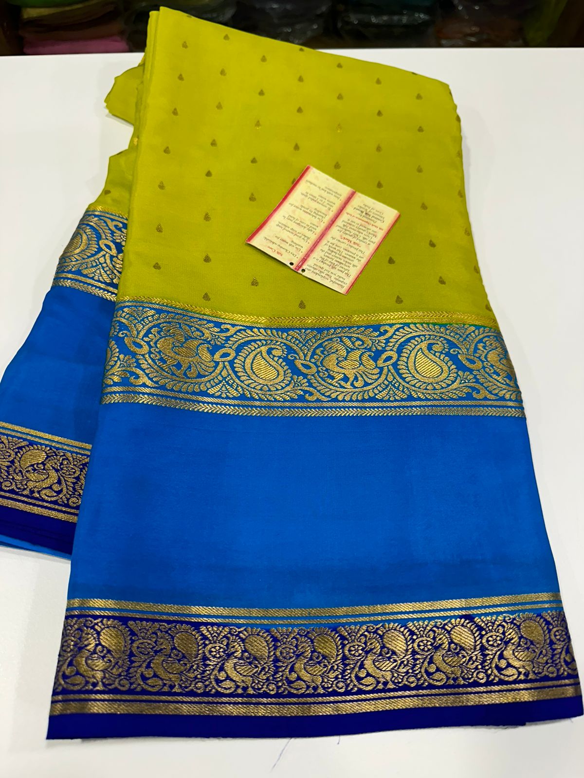 Pure Mysore silk sarees
120 grm thickness  with rich pallu 
Silk mark certified
Big mango n peacock design on border