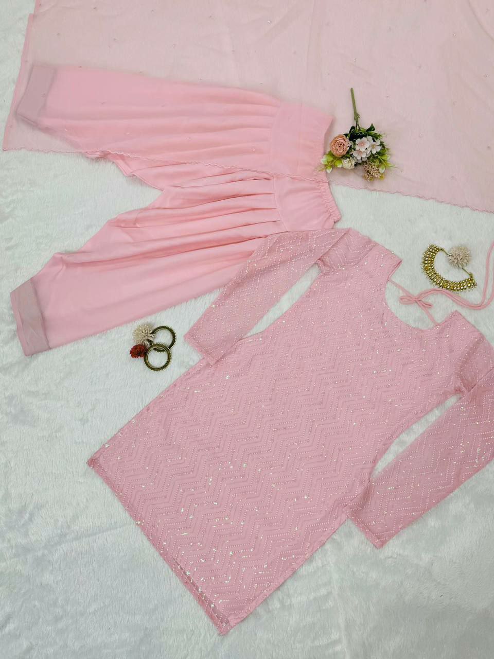 Suti set with dupatta 
Fabric :   Foux gorgette 
Inner   : Micro
Work  : thread with Sequnce  
Stich : M(38),L(40),XL(42) with xxl margin