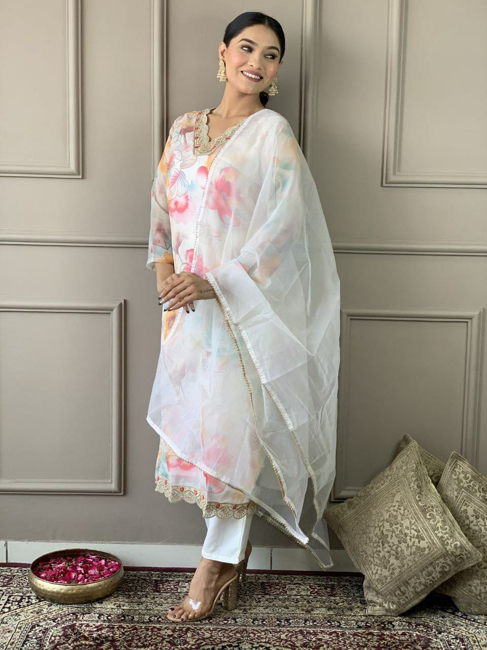 Suti set PURE ORGANZA WITH SEQUENCE CODING EMBROIDERY WORK