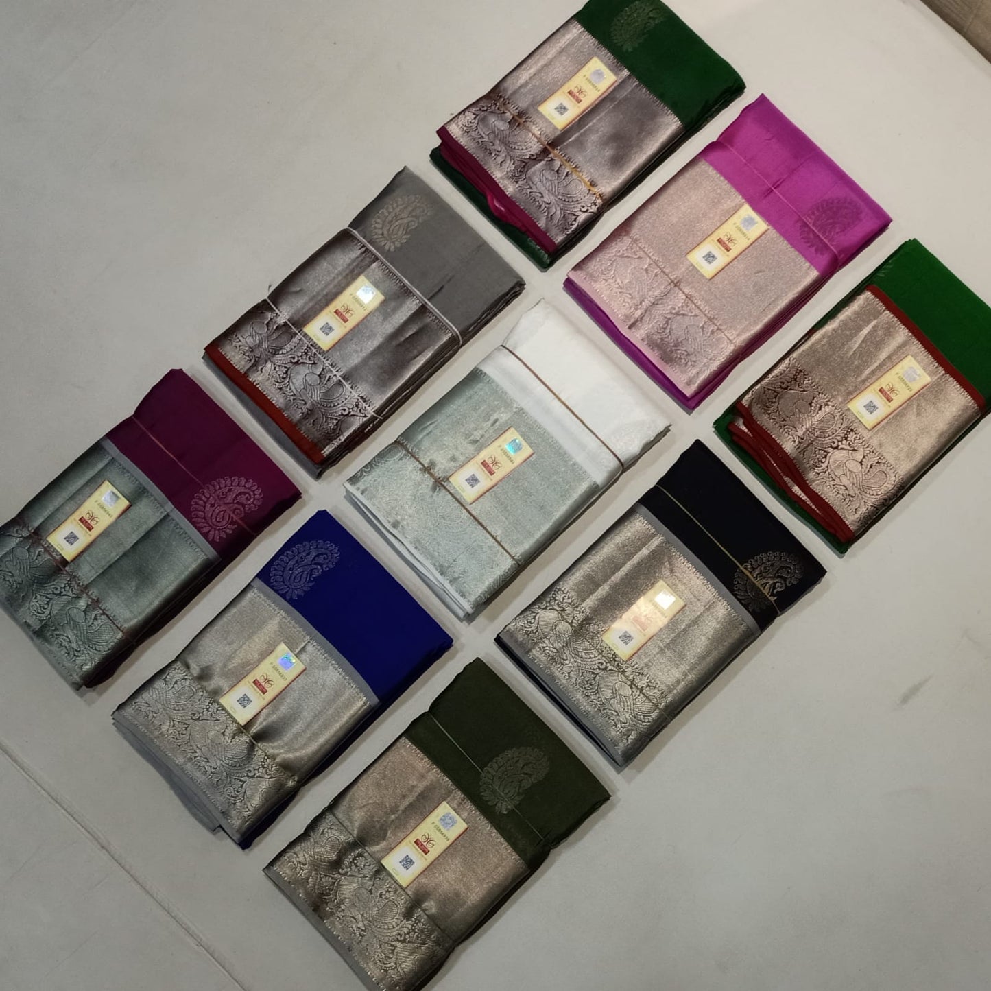 Pure kanjivaram silk Fancy Border
Both side Fancy Border Silver jarie weaving butta Double warp silk
Handloom weaving 
All over saree Silver jarie butta 
Silk mark certified pure silk kanjivaram silk
Double warp silk