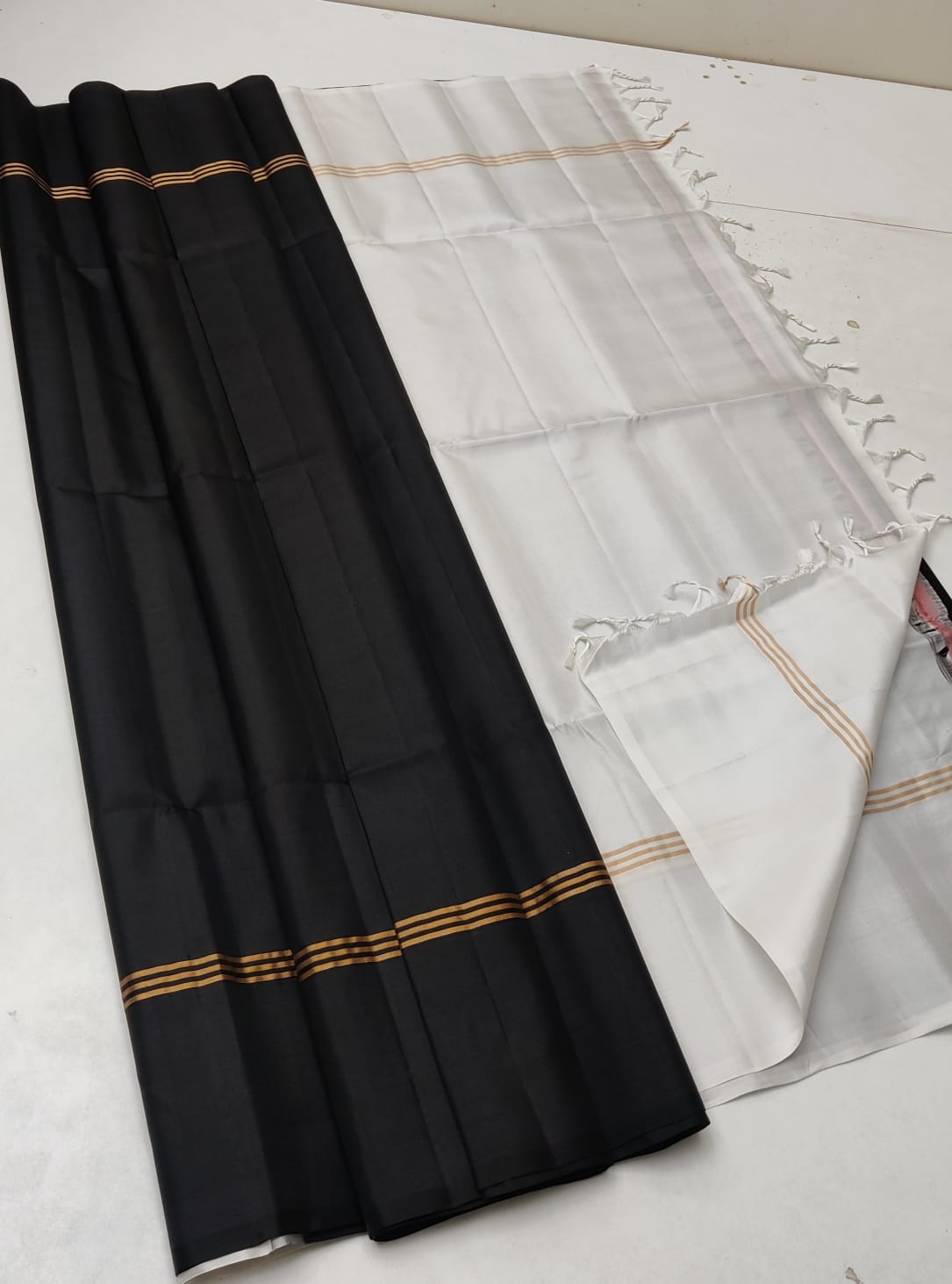 Pure handloom kanchi soft silk sarees
Silk mark certified