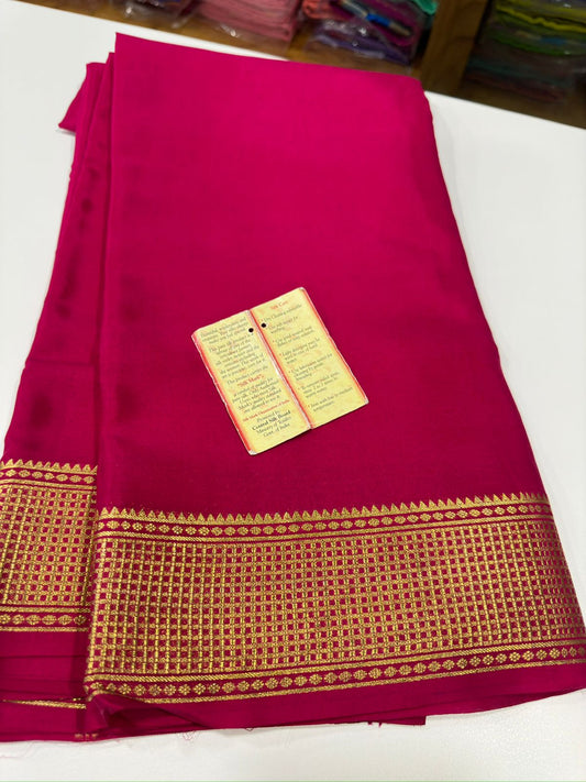 Pure Mysore silk sarees
110 grm thickness 
Silk mark certified.           Traditional border with beautiful Colors💙