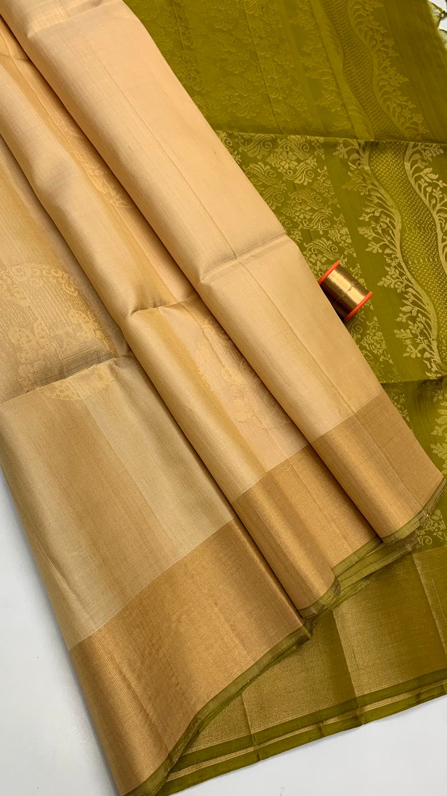 Pure handloom jari border , borderless Double warp soft silk sarees collections with contrast Pallu and blouse