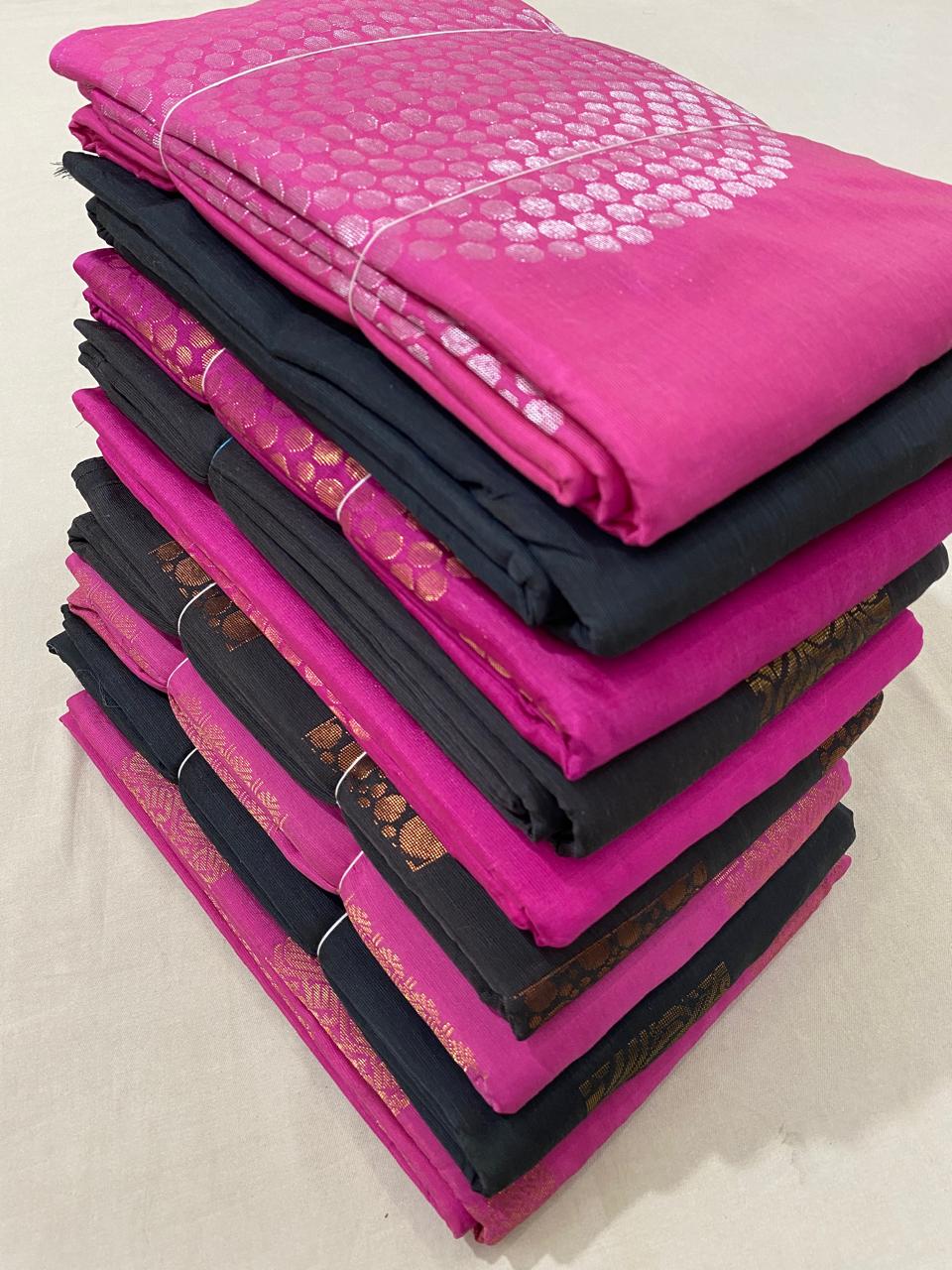 Kanchipuram semi silk sarees
Beautiful Design 
beautiful Semi soft silk sarees*