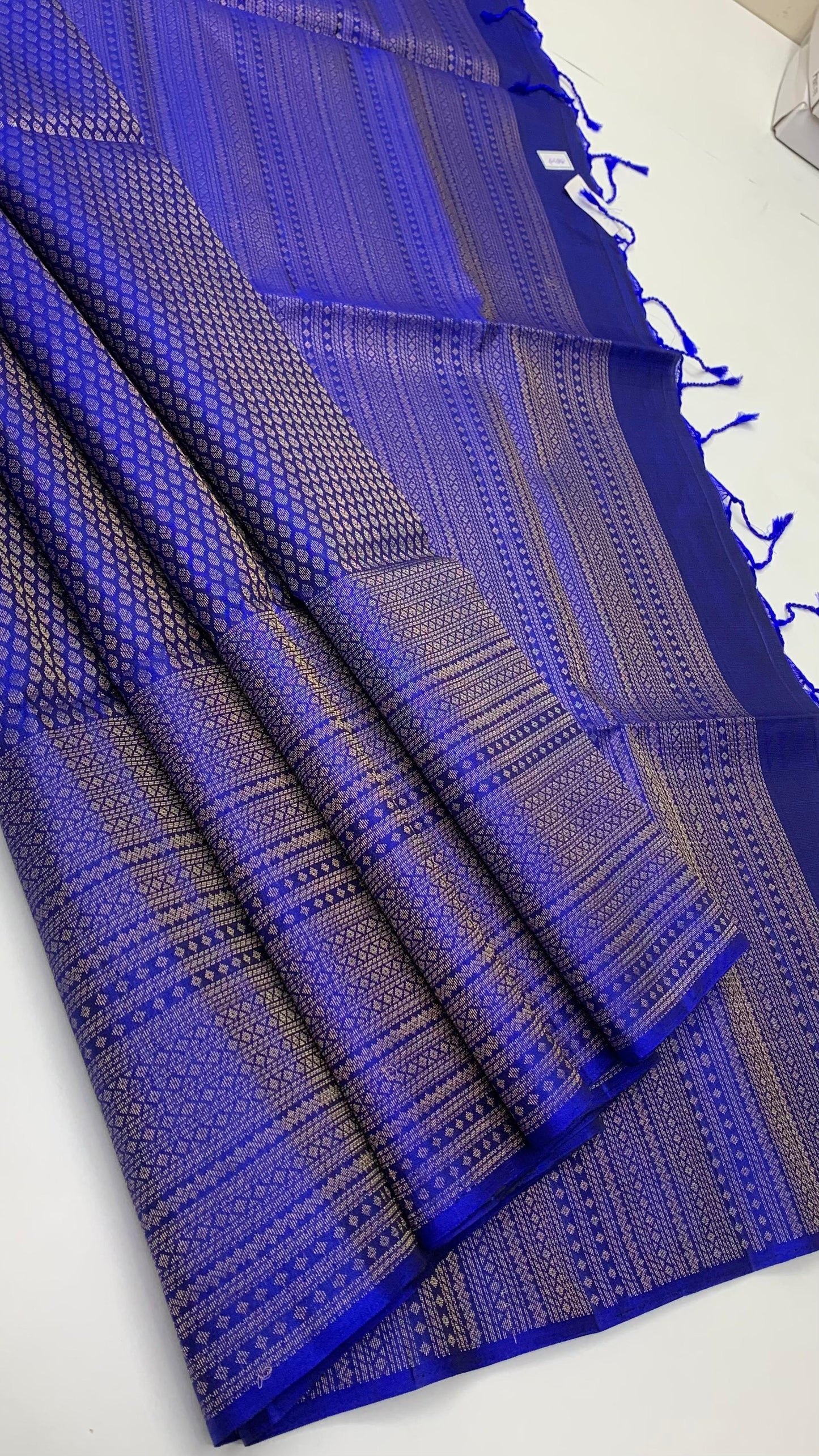 Pure handloom borderless  Bridal Double warp soft silk sarees collections