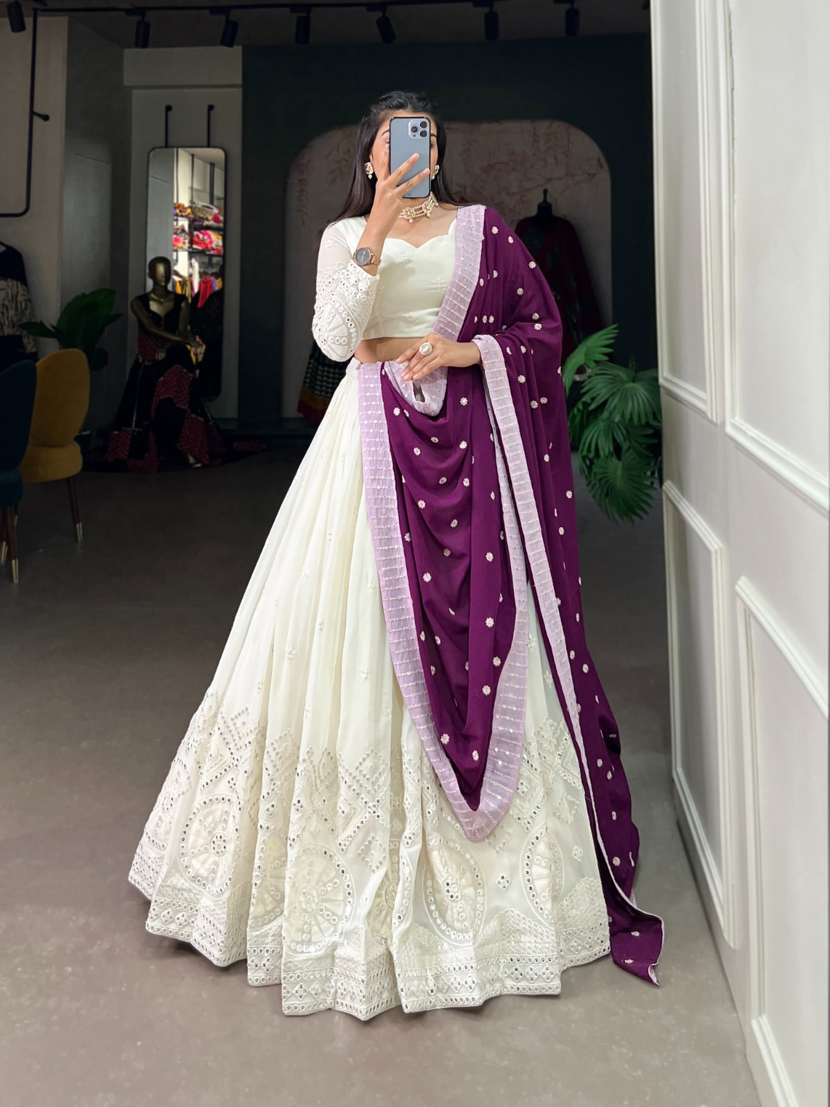 Lehenga choli
Experience timeless elegance with this beautiful lucknowi paper mirror work lehenga 🌸