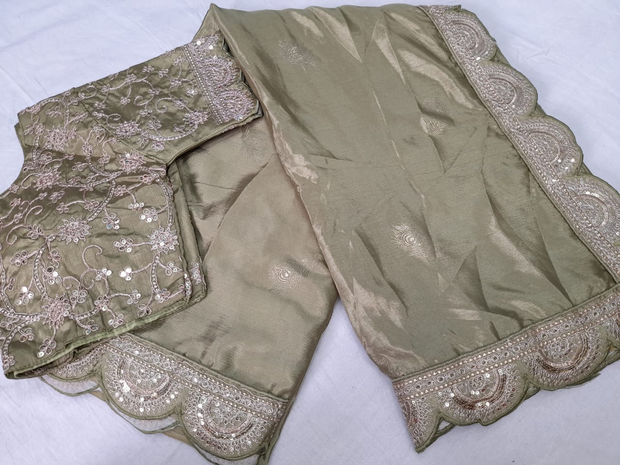 ALLOVER FOIL PRINTED ON VICTRA SILK AND EMBORIDARY DESIGNER BORDER*saree