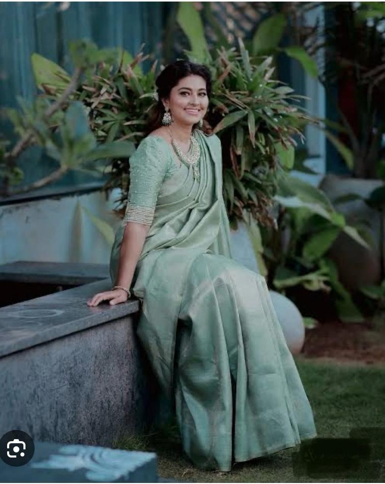 Kanchipuram Handloom pure silk saree
Beautiful fancy Design
kerala  beautiful  wedding type sarees*