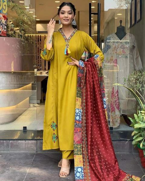 Suti set KAJRI ROMAN SILK WITH HAND WORK