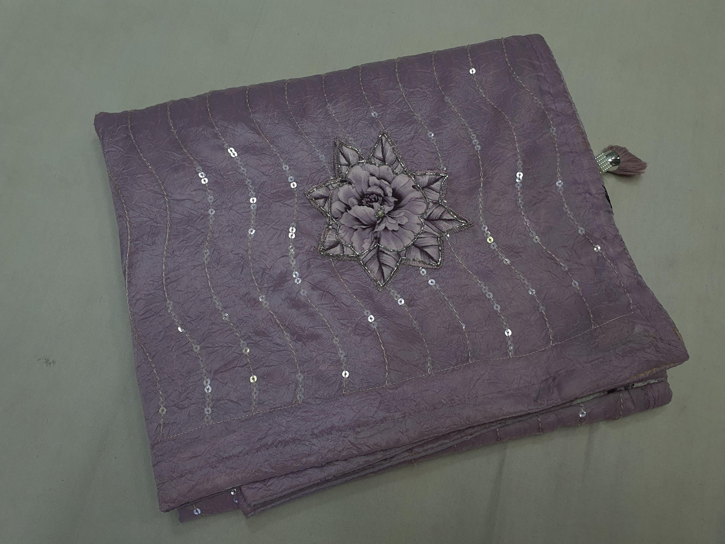 ALLOVER SEQUENCE WORK FLORAL BUTTA WITH KHATLE WORK ON CRUSH GEORGETTE*
Saree