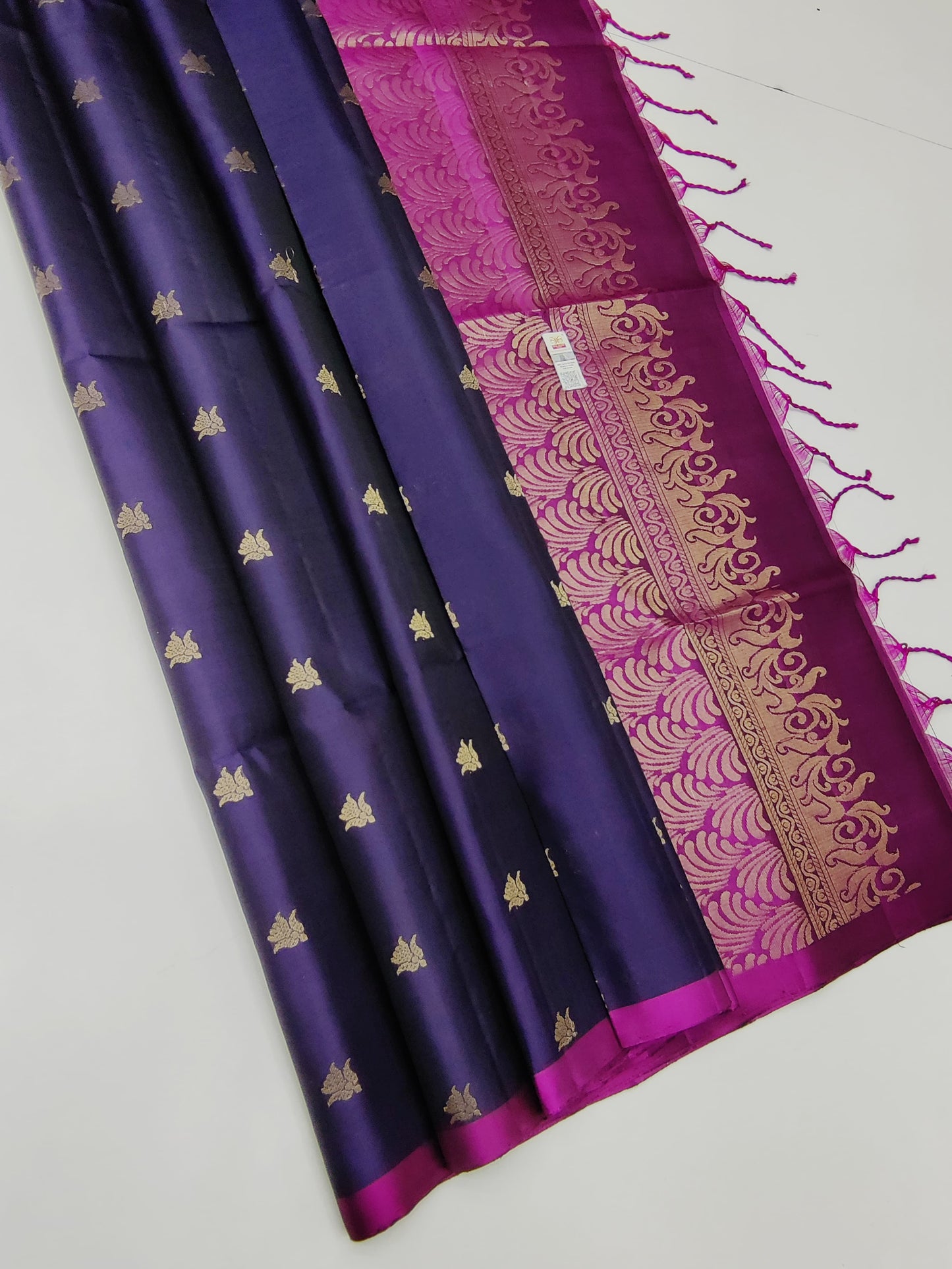 Pure handloom kanchi soft silk sarees
Silk mark certified