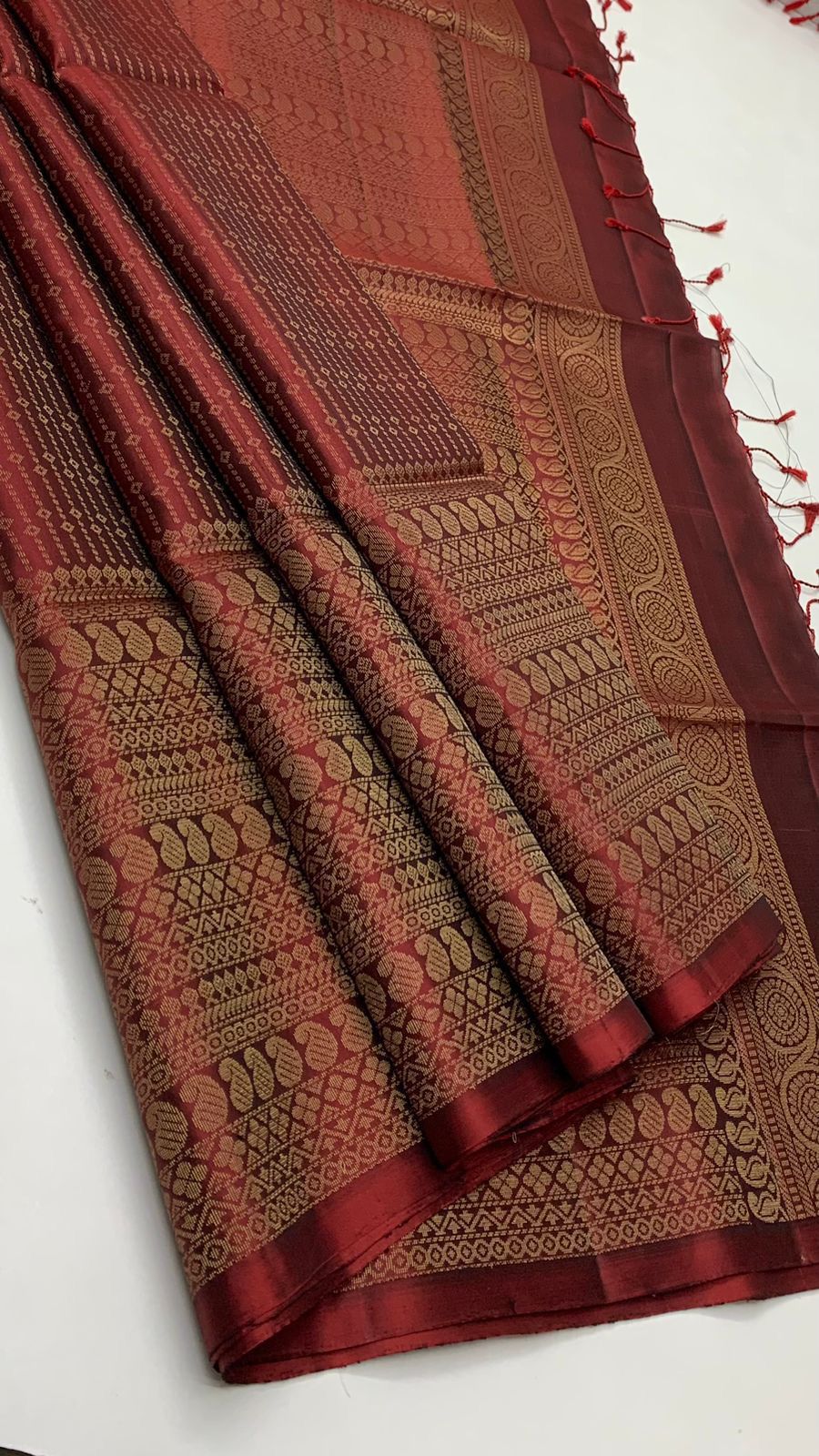 Pure handloom  borderless Allself bridal Double warp soft silk sarees collections ..with contrast Pallu and blouse