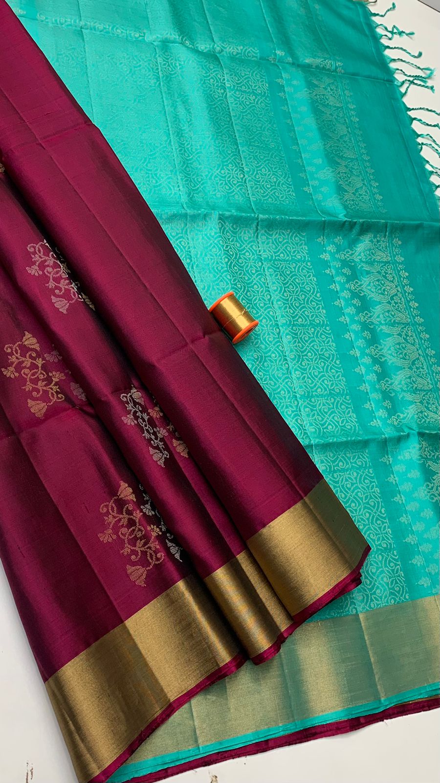 Pure handloom jari border , borderless Double warp soft silk sarees collections with contrast Pallu and blouse