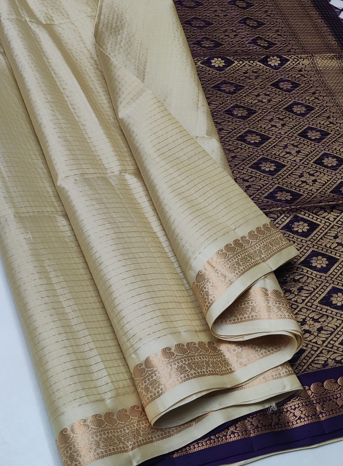 Pure handloom kanchi soft silk sarees
Silk mark certified