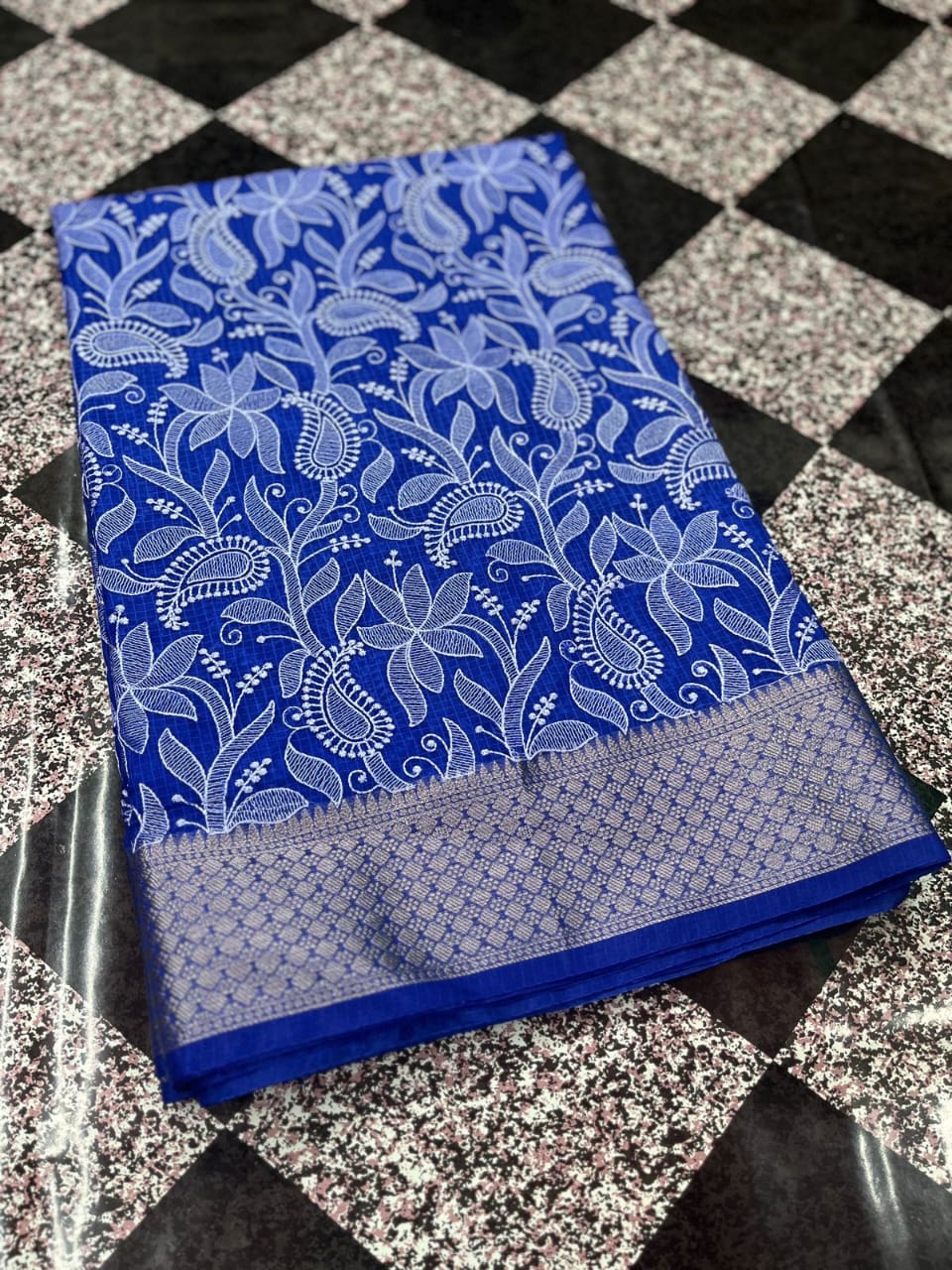Banarasi Kora Organza Silk Sarees Very Good Quality With Very Beautiful Embroidery Chickenkari Work Weaving Design Border