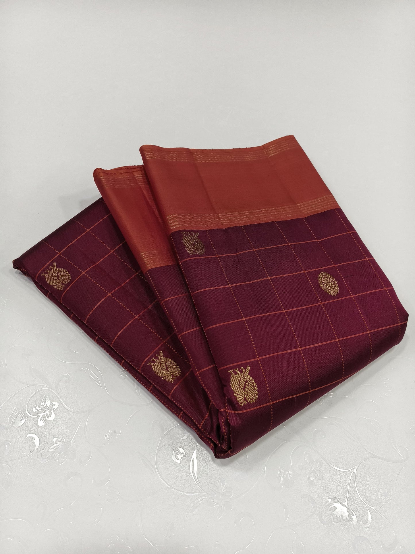 Pure kanchipuram silk sarees handwoven with 2 g pure jari traditional collection 
Silkmark certified