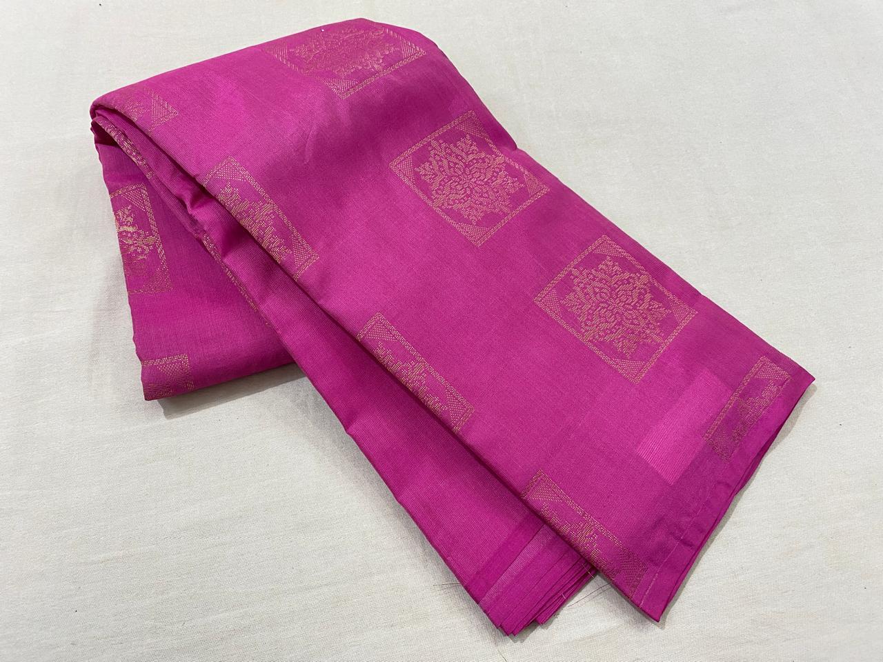 Kanchipuram semi silk sarees
Beautiful Design 
beautiful Semi soft silk sarees*