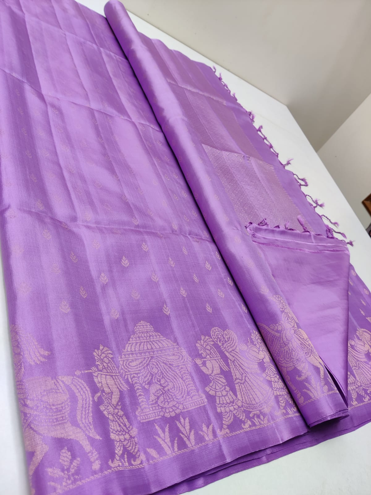 Pure handloom Double warp soft silk saree
Fansy sarees