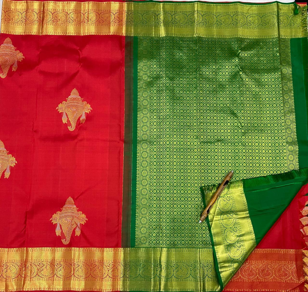 Kanchipuram handloom pure silk saree
Beautiful fancy Design
gold zari beautiful  unique butta type sarees*