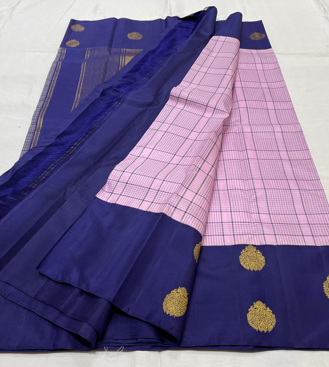 PURE ZARI QUALITY 
100 % PURE KANCHIPURAM HANDLOOM SILK SAREE WITH SILK MARK TAG