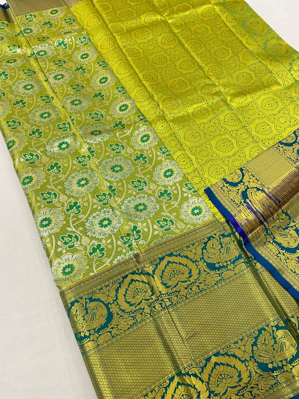 Kanchipuram semi Tishu silk sarees
Beautiful Design 
beautiful tishu bridal Semi silk sarees*