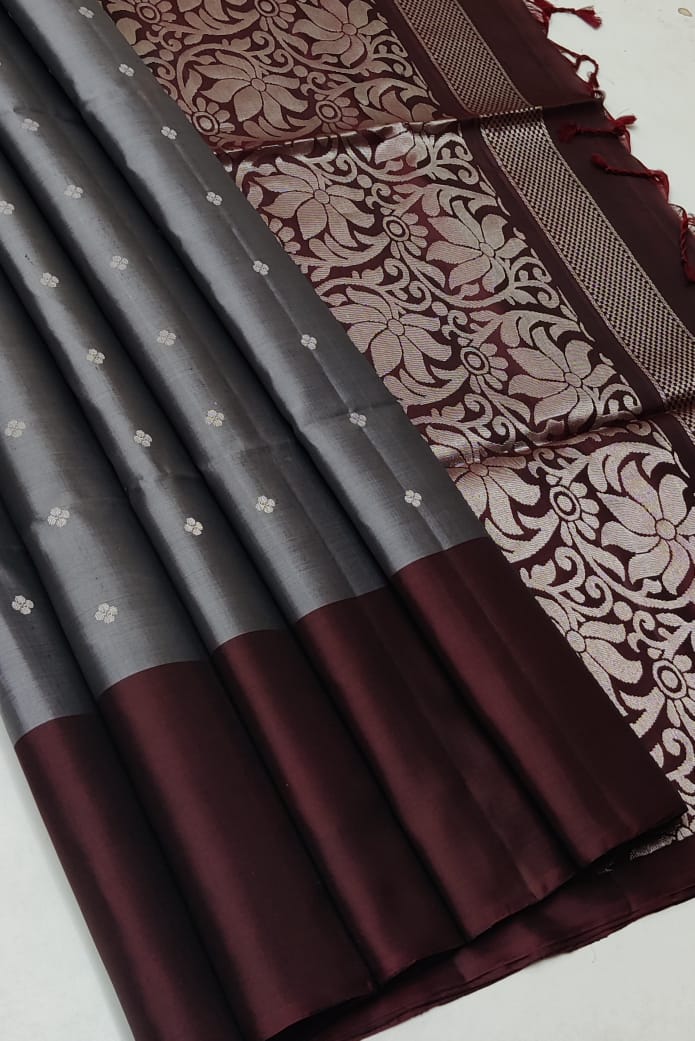 Pure handloom Double warp soft silk saree
Fansy sarees
With silk mark certificate