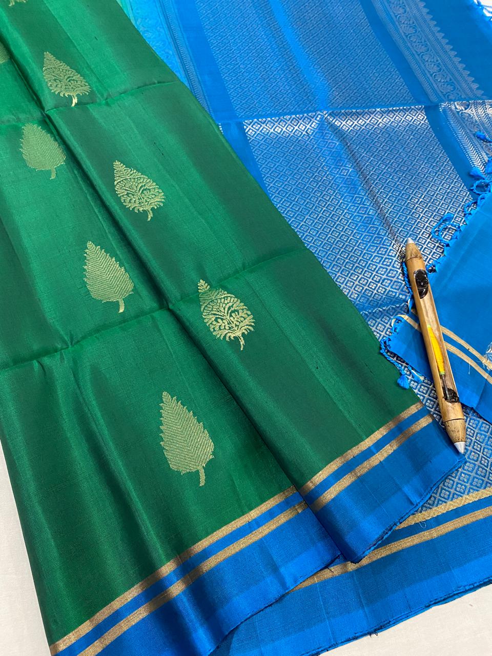 Kanchipuram pure silk saree
Beautiful fancy Design 
beautiful Soft silk double border     butta type sarees*
