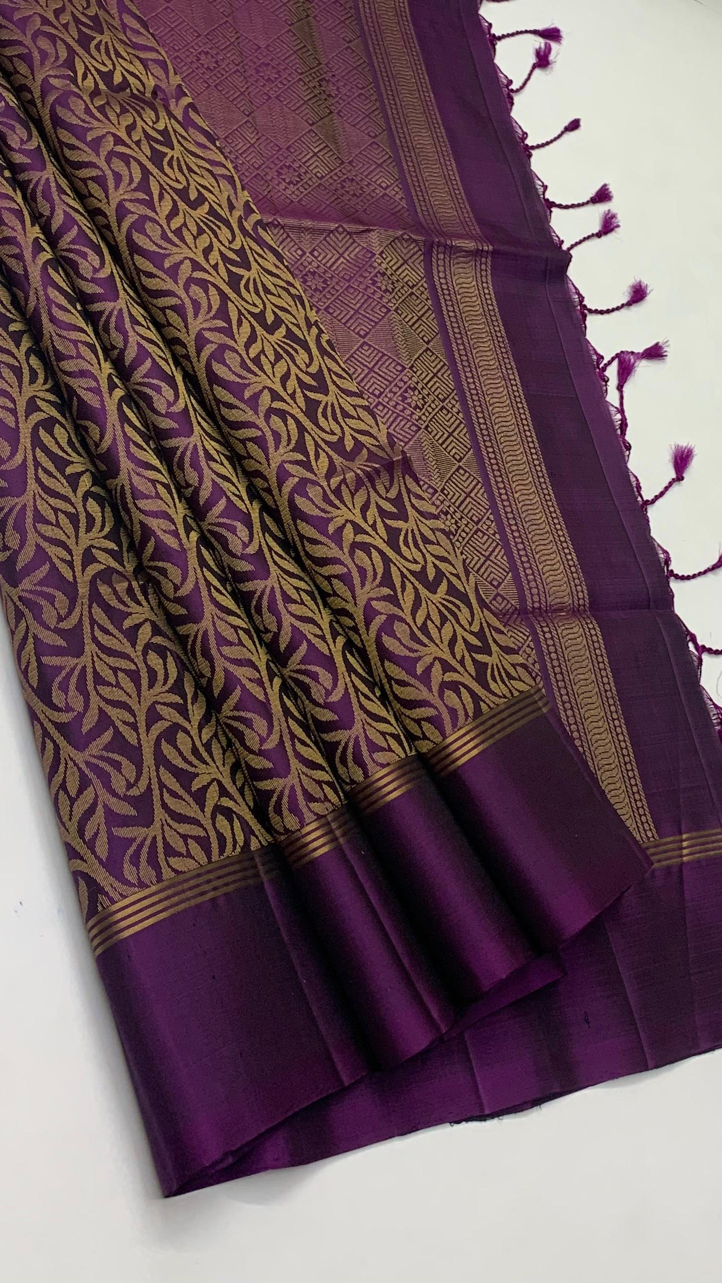 Pure handloom borderless  Bridal Double warp soft silk sarees collections