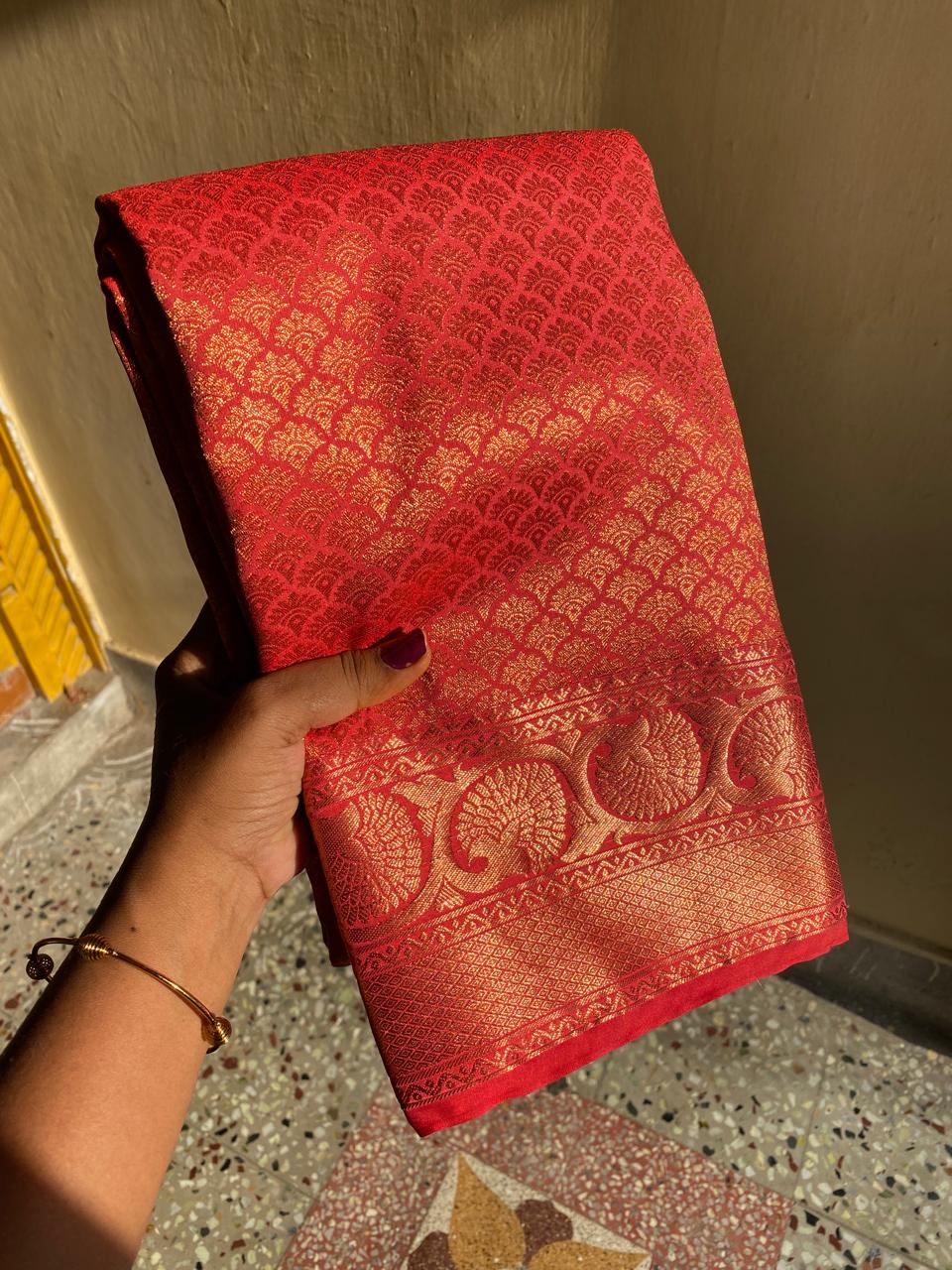 Kanchipuram Semi silk saree
Super quality
beautiful full copper type sarees*