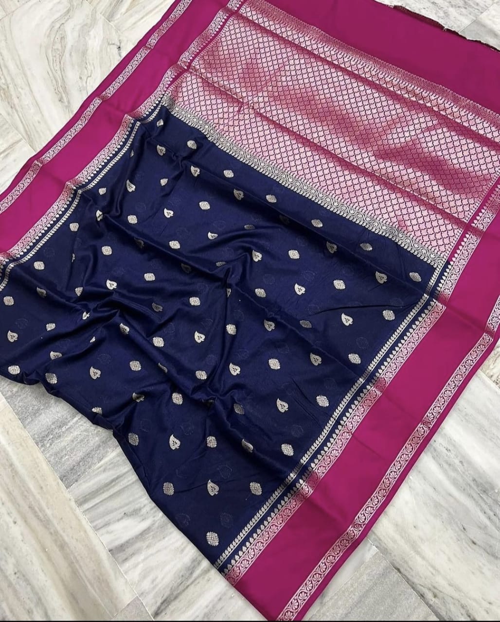 Best Banarasi Warm Silk Buti Sarees*Best Water Zari Buti Waiving Sarees*
Best Barabar Gala Border With Designer Barabar Border*
Soft Fabric Beautiful Contrast Colour Combination*