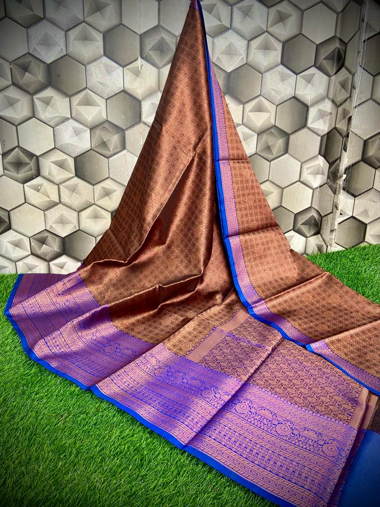 Handwoven Banarasi Kora Muslin Tanchui Saree*
Beautiful Kanchi Bodar Design Body*