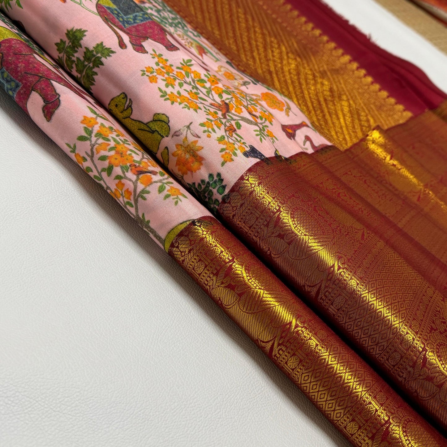 Kanchipuram pure silk handloom double warp contrast grand pallu and blouse *Double side korvai digital print bridal
SILK MARK TAG WITH HOLOGRAM*