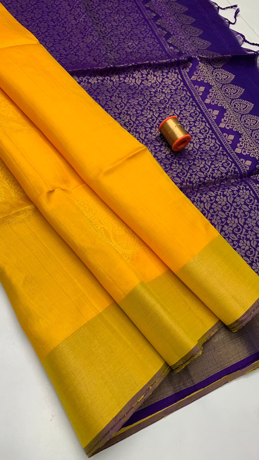 Pure handloom jari border , borderless Double warp soft silk sarees collections with contrast Pallu and blouse