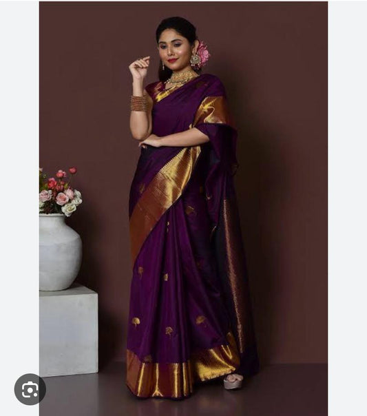 Kanchipuram Handloom pure silk saree
Beautiful fancy Design gold  zari fancy Dark purple collection butta beautiful type sarees*