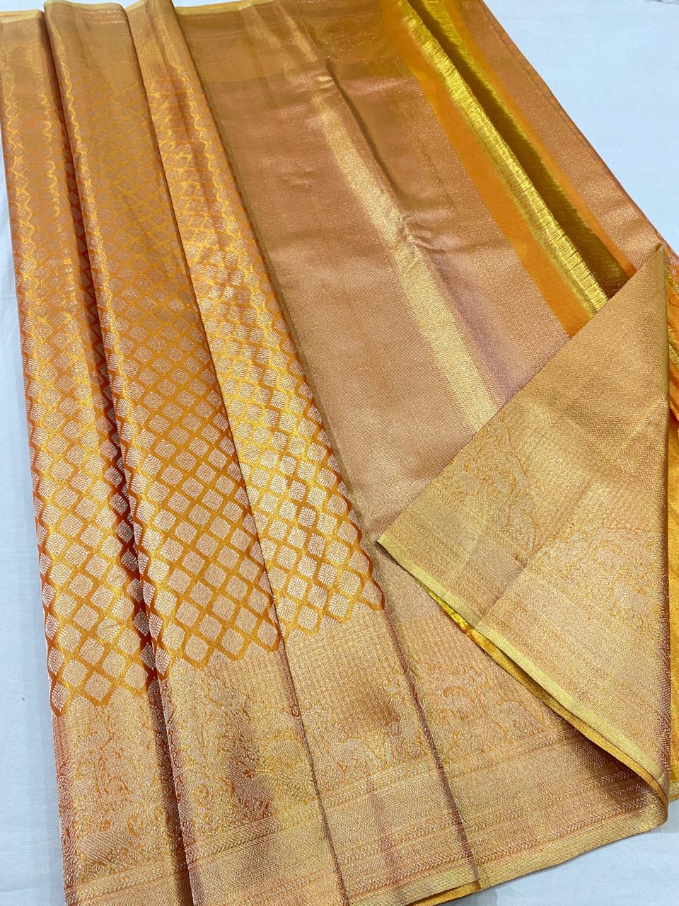 Kanchipuram handloom pure silk saree
Beautiful Design kerala tissue type Wedding sarees*