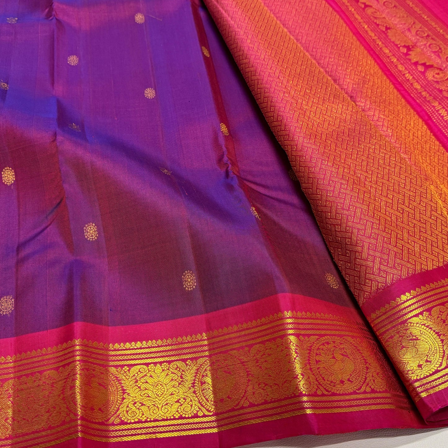 Kanjivaram pure silk handloom double warp contrast grand pallu and blouse  
*Gold zari*